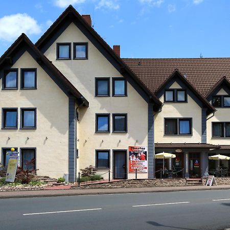 Hotel Vier Spitzen Lauenforde Екстер'єр фото
