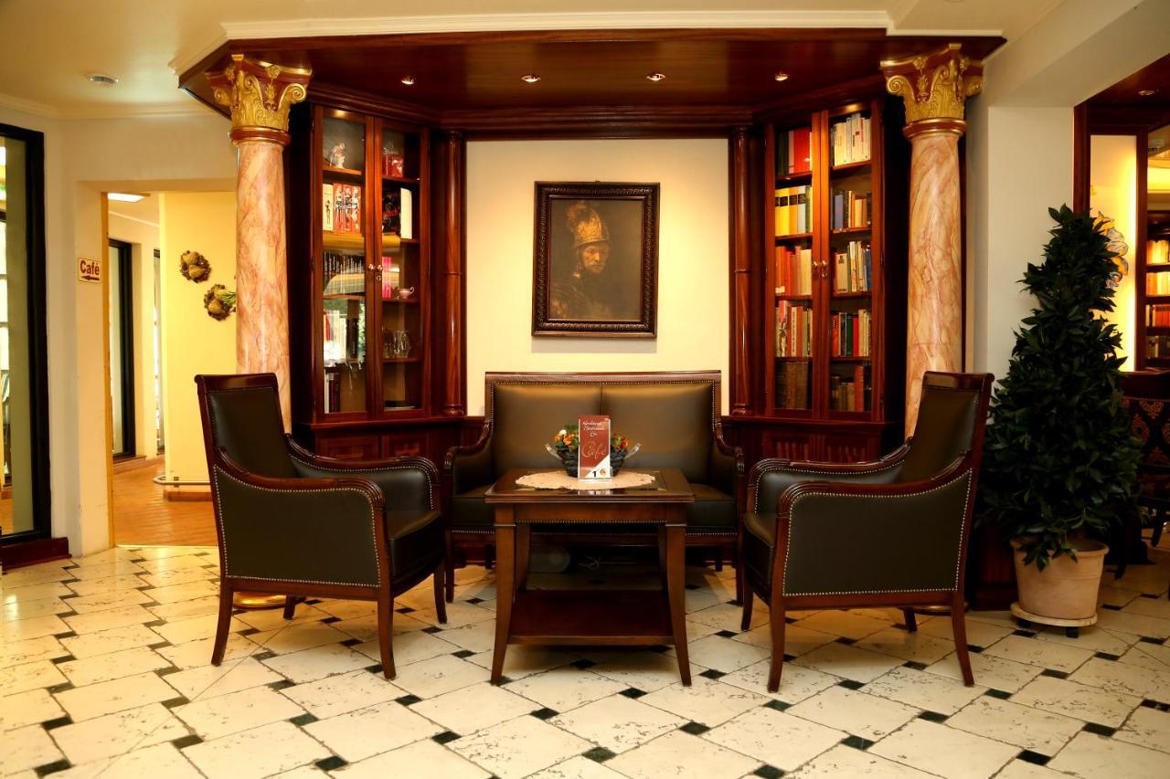 Hotel Vier Spitzen Lauenforde Екстер'єр фото