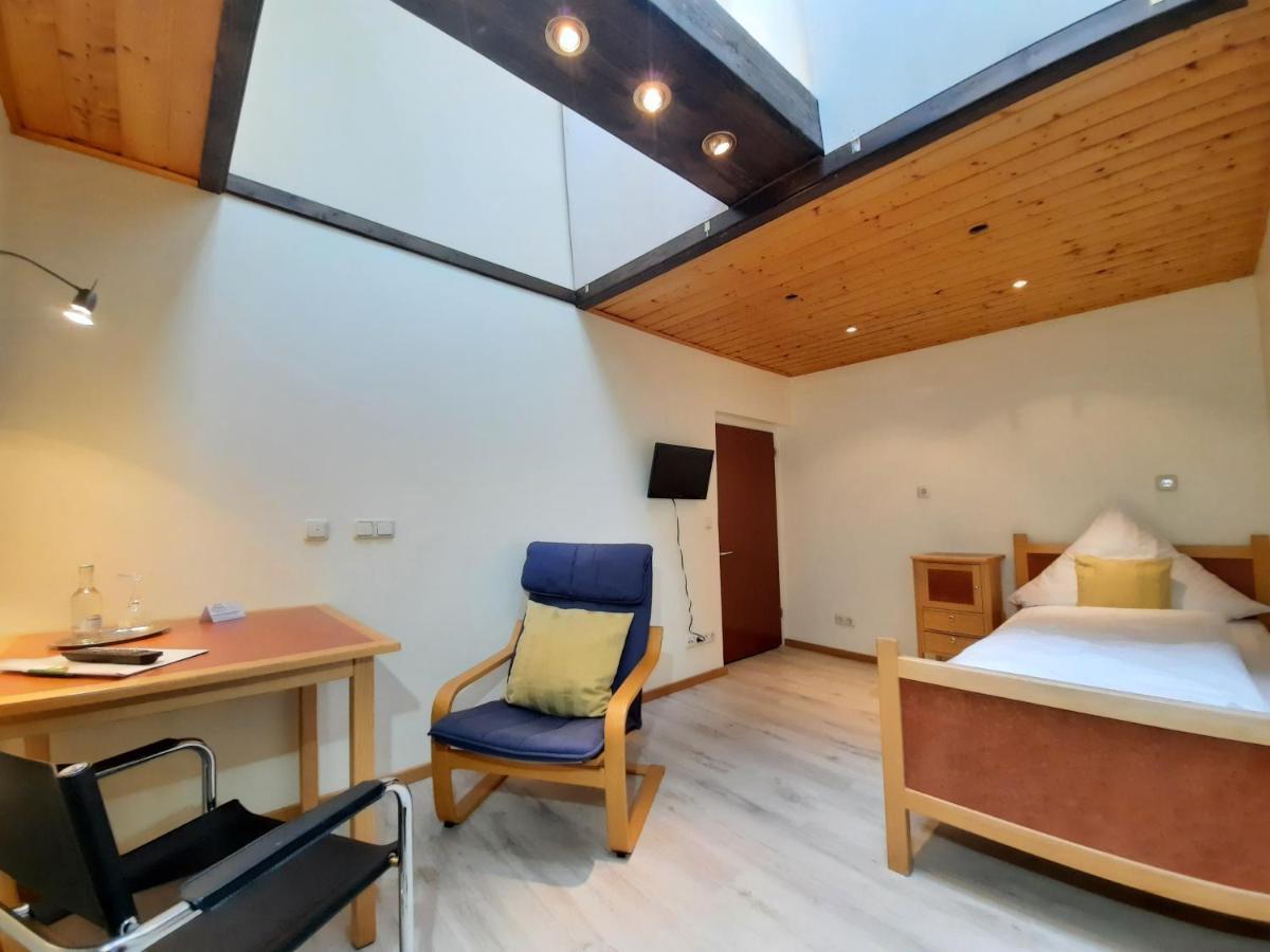 Hotel Vier Spitzen Lauenforde Екстер'єр фото