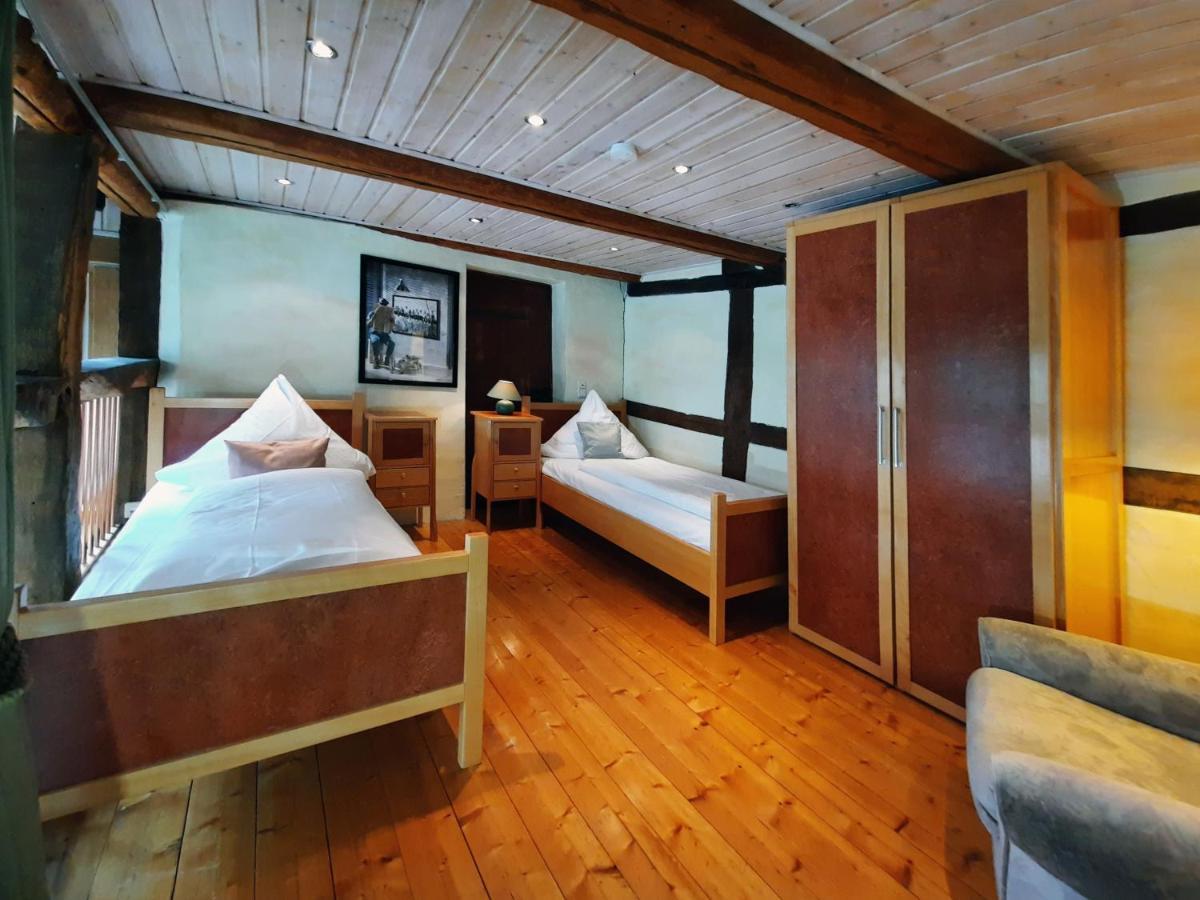 Hotel Vier Spitzen Lauenforde Екстер'єр фото